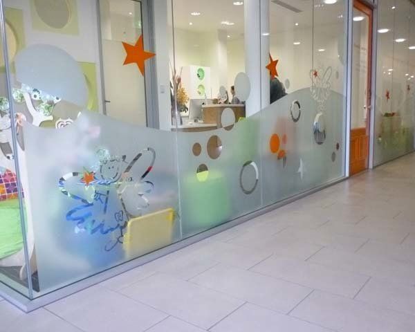 children window signage